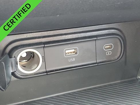 Used 2024 Kia Sportage LX FWD image 17