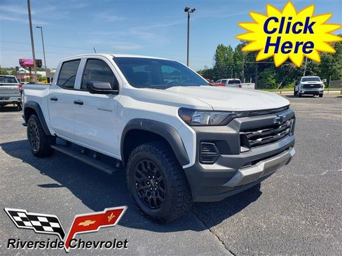 Used 2025 Chevrolet Colorado Trail Boss AWD/4WD image 1