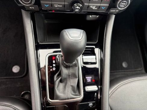 Used 2024 Jeep Compass Limited w/ Elite Group image 22