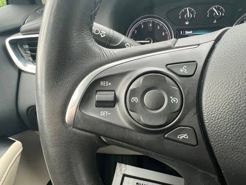 Used 2019 Buick Enclave Essence FWD image 14