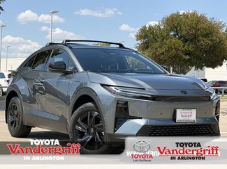 Used 2026 Toyota C-HR AWD/4WD video 1