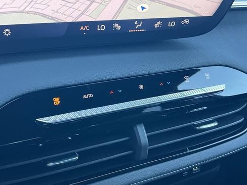 New 2026 Buick Enclave Sport Touring w/ Power Package image 21