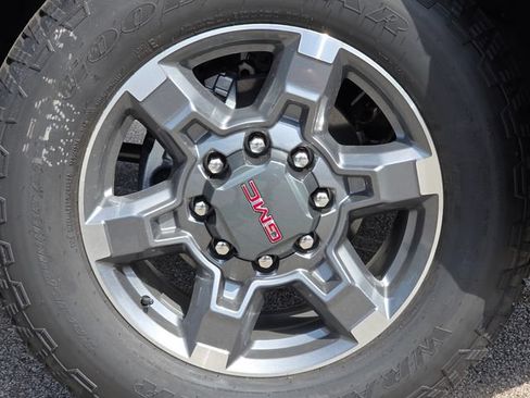 New 2026 GMC Sierra 3500 SLT w/ SLT Premium Package AWD/4WD image 12