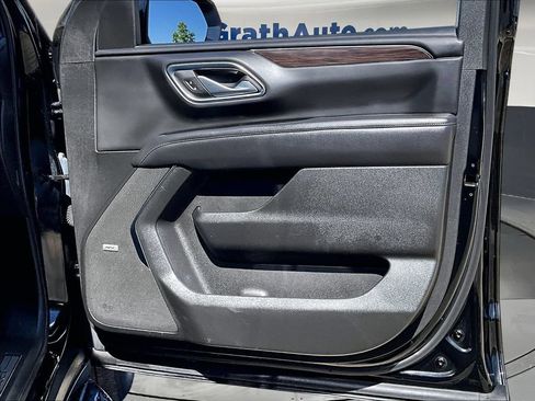 Used 2024 Chevrolet Tahoe LT AWD/4WD image 32