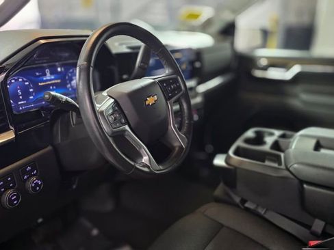 Used 2022 Chevrolet Silverado 1500 LT image 16