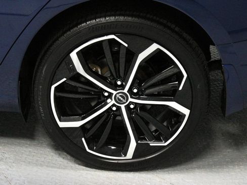 Certified 2023 Nissan Altima 2.5 SR AWD/4WD image 19