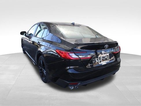 Certified 2025 Toyota Camry SE FWD image 13
