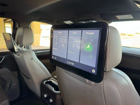 Used 2021 GMC Yukon XL SLT w/ Rear Media and Nav Package image 29