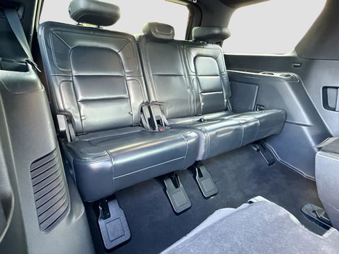 Used 2022 Lincoln Navigator Reserve AWD/4WD image 21