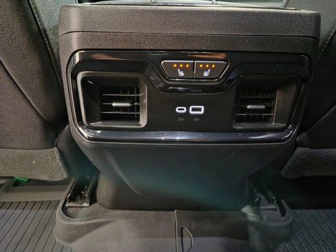 Used 2024 GMC Sierra 2500 AT4 w/ AT4 Premium Plus Package AWD/4WD image 82