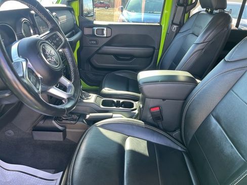 Used 2021 Jeep Wrangler Unlimited Sahara w/ Dual Top Group image 27