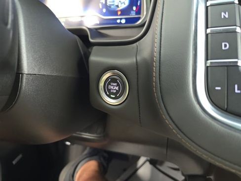 Used 2024 Chevrolet Tahoe High Country w/ Premium Package image 26