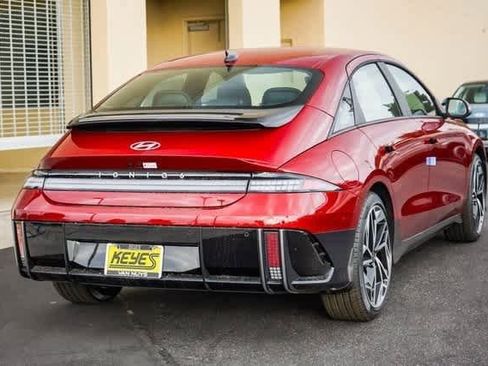 Certified 2025 Hyundai Ioniq 6 SEL image 4