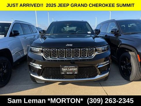 New 2025 Jeep Grand Cherokee Summit w/ Luxury Tech Group V image 2