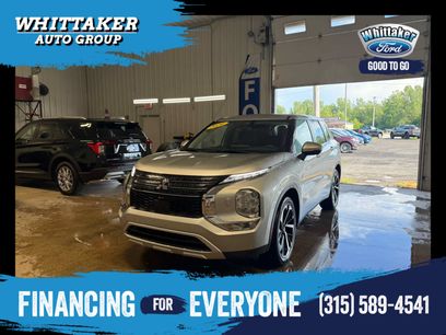 Used 2024 Mitsubishi Outlander SE