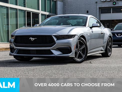 Used 2025 Ford Mustang Premium image 2