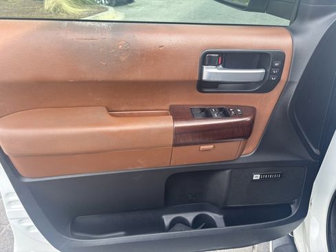 Used 2017 Toyota Sequoia Platinum image 12