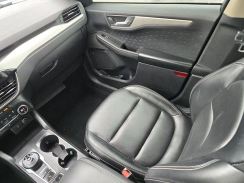 Used 2020 Ford Escape SEL FWD image 19