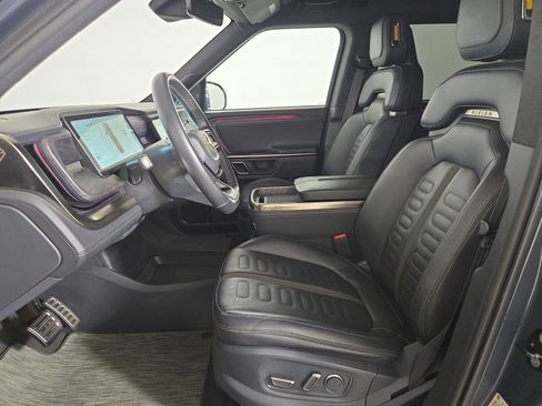 Used 2022 Rivian R1T Launch Edition image 20