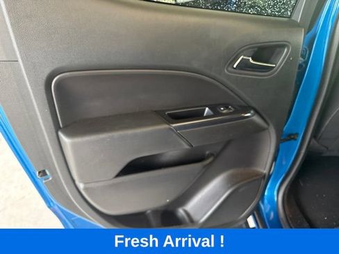 Used 2021 Chevrolet Colorado LT w/ Safety Package RWD image 11