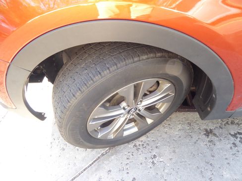 Used 2014 Hyundai Santa Fe Sport FWD image 19