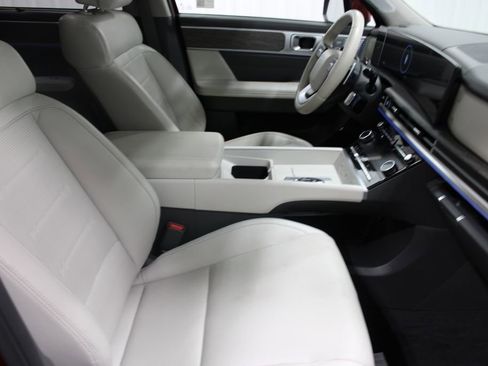 Used 2024 Hyundai Santa Fe Limited image 19