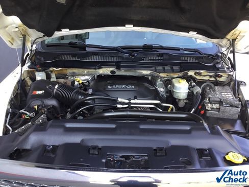 Used 2016 RAM 2500 Laramie image 41