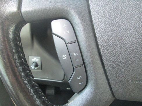 Used 2022 Chevrolet Express 3500 LS image 18