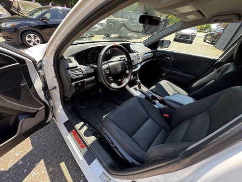 Used 2014 Honda Accord Sport image 13
