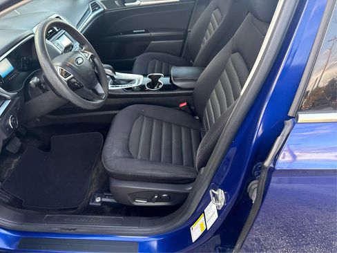 Used 2015 Ford Fusion SE FWD image 10