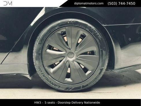 Used 2022 Tesla Model S AWD/4WD image 35