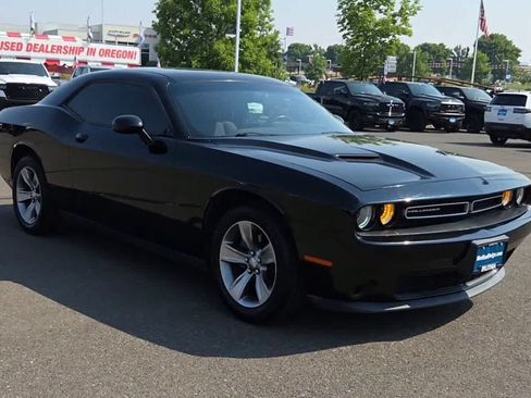 Used 2015 Dodge Challenger SXT w/ Sound Group RWD image 2
