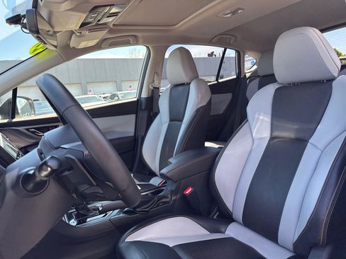 Certified 2023 Subaru Crosstrek 2.5i Limited AWD/4WD image 13