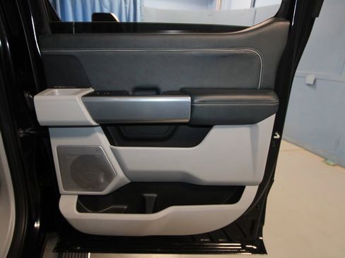 Used 2024 Ford F350 Limited w/ FX4 Off-Road Package image 34