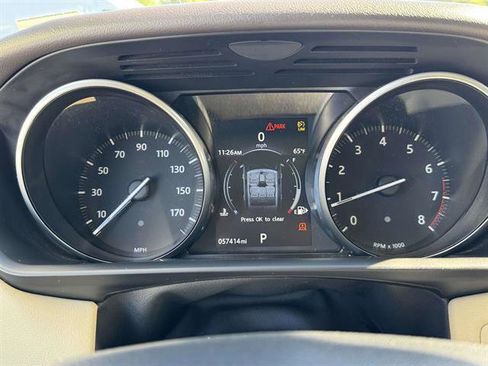 Used 2017 Land Rover Range Rover Sport HSE image 34