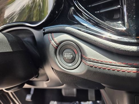 Used 2025 Dodge Durango GT RWD image 27