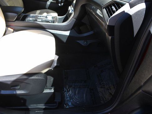 Used 2024 Ford Edge SEL w/ Convenience Package image 25