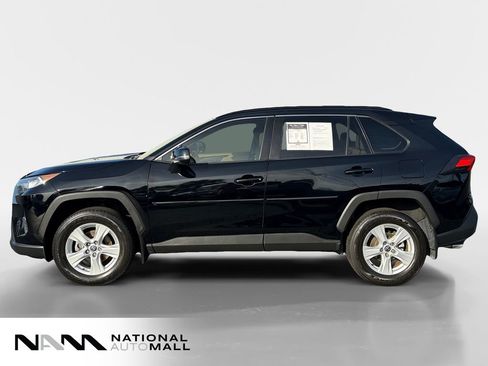 Used 2021 Toyota RAV4 XLE w/ Convenience Package AWD/4WD image 2
