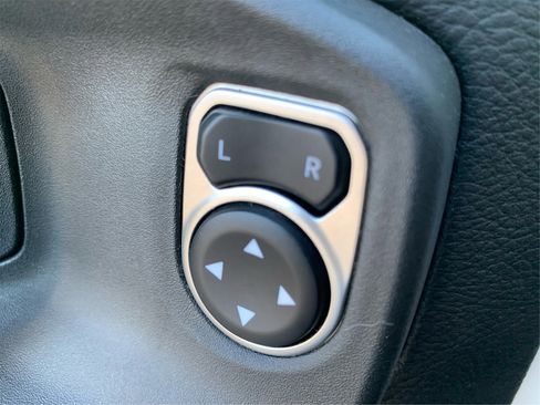 Used 2022 Jeep Gladiator Overland w/ Popular Equipment Package image 30