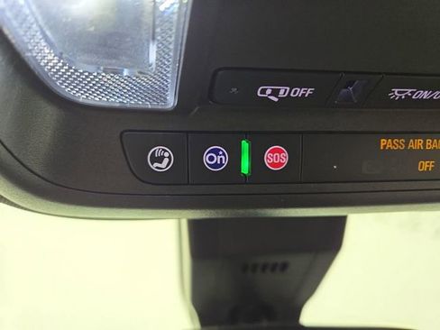 Used 2022 Chevrolet Equinox RS w/ LPO, Floor Liner Package FWD image 29