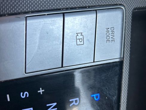 Used 2023 Hyundai Elantra SEL FWD image 13