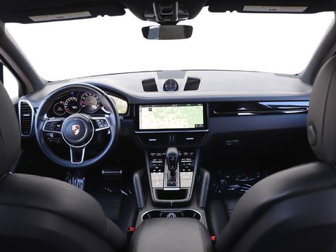 Used 2019 Porsche Cayenne S image 34
