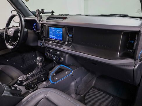 Used 2022 Ford Bronco Black Diamond w/ Sasquatch Package image 20