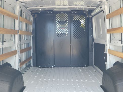 Used 2025 RAM ProMaster 2500 w/ U-Haul Equipment Group FWD image 13