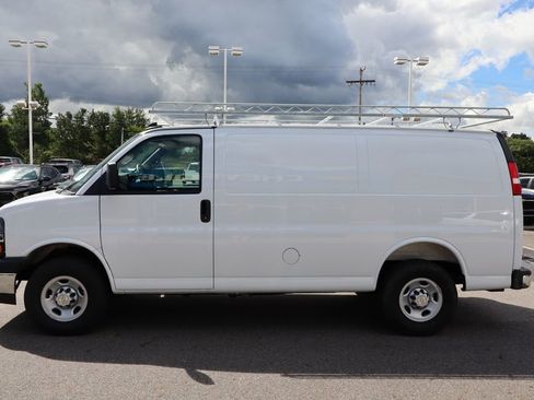 New 2025 Chevrolet Express 2500 w/ Driver Convenience Package image 22