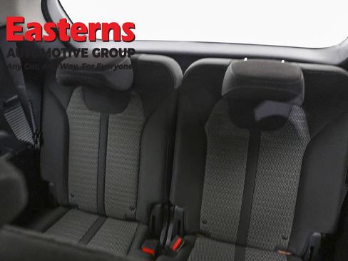 Used 2023 Kia Sorento LX AWD/4WD image 33