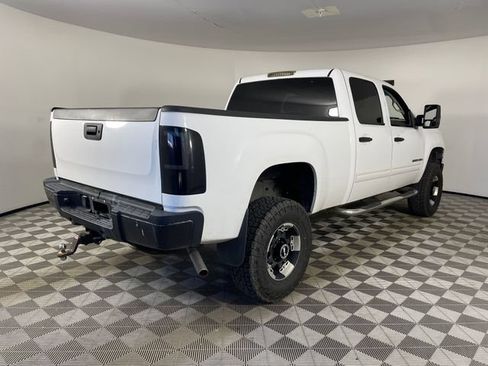 Used 2007 GMC Sierra 2500 SLE w/ Convenience Package AWD/4WD image 16