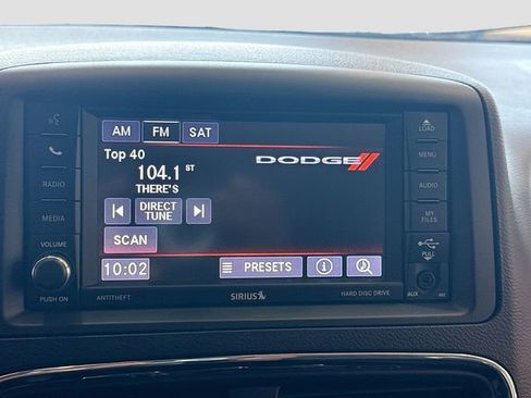 Used 2018 Dodge Grand Caravan SE w/ UConnect Hands-Free Group image 15