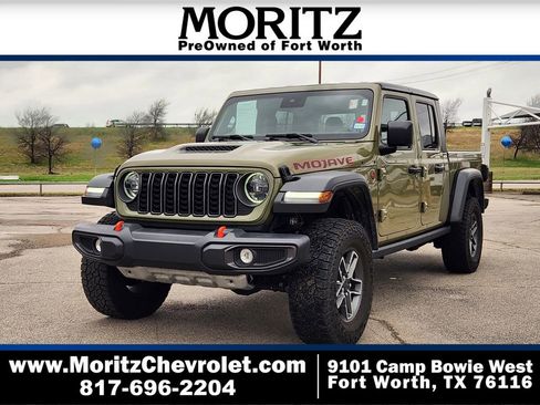 Used 2025 Jeep Gladiator Mojave w/ Convenience Group image 1