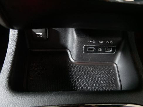 Used 2020 Dodge Durango R/T w/ Technology Group AWD/4WD image 29